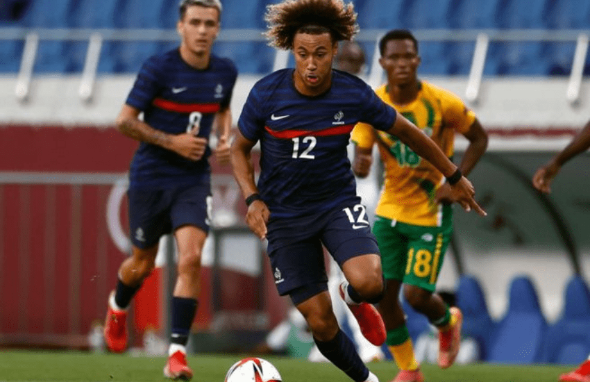 Alexis Beka Beka: salvato il calciatore del Nizza che ha minacciato di gettarsi da un ponte (VIDEO)