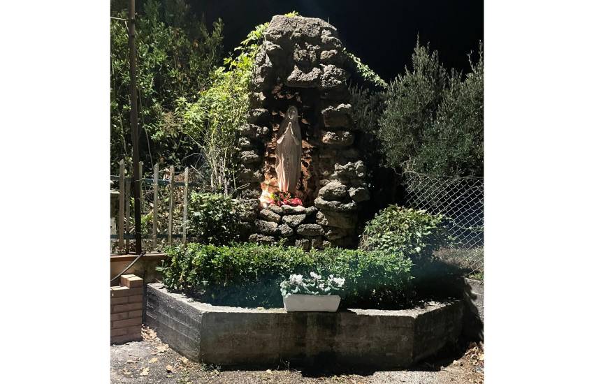 Torna a splendere la “Madonnina dei Colli”, a Sezze, dopo il restauro del comitato di quartiere