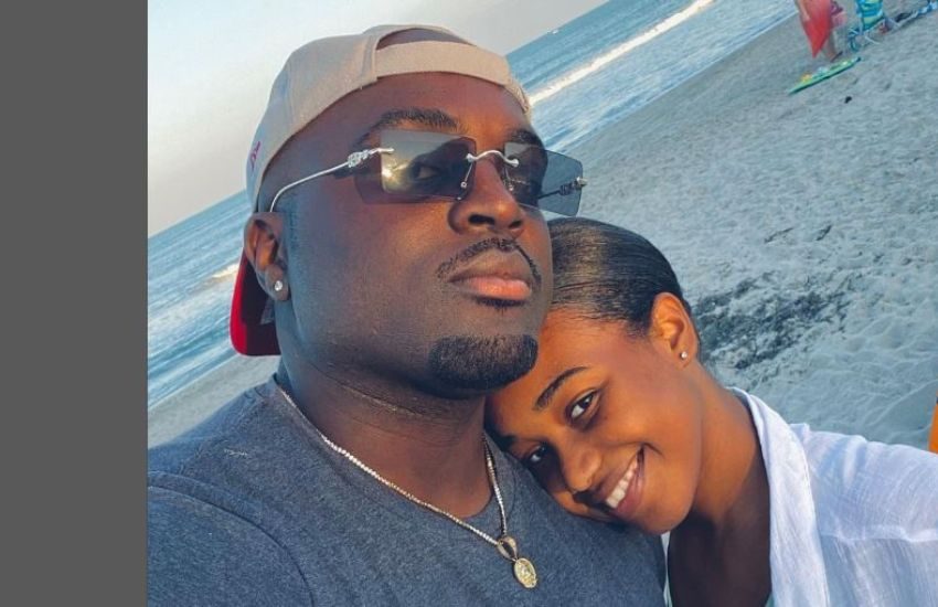 Allatta il marito 4 volte al giorno: “Siamo più uniti che mai!”