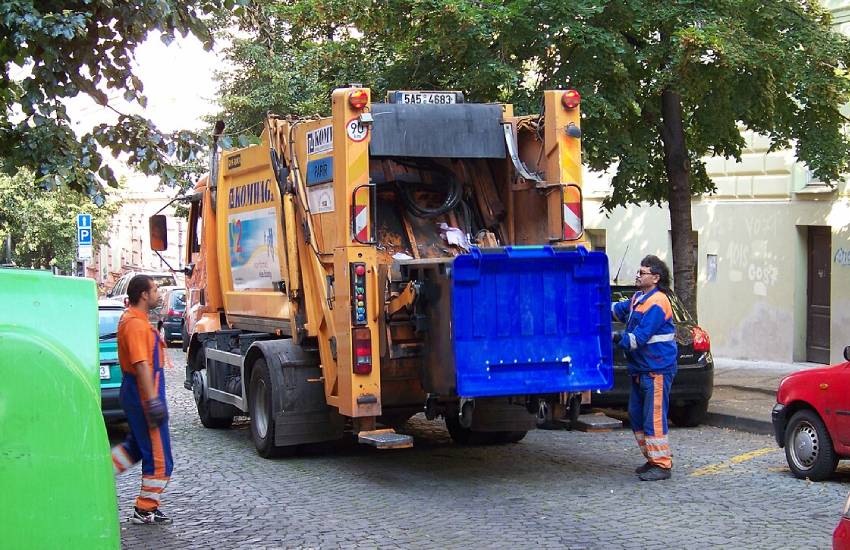Drammatico incidente sul lavoro in provincia di Latina: operaio cade dal camion compattatore