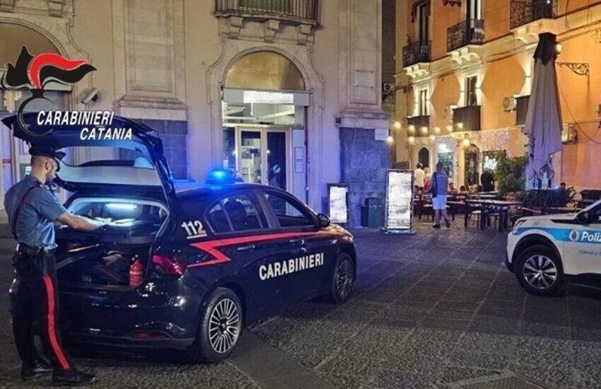 Catania, controlli a tappeto nella zona della movida: multe per 5 locali notturni