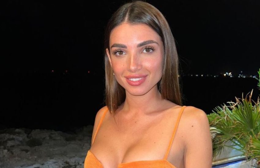 Grande Fratello, Rebecca Staffelli scoppia in lacrime dopo la prima puntata