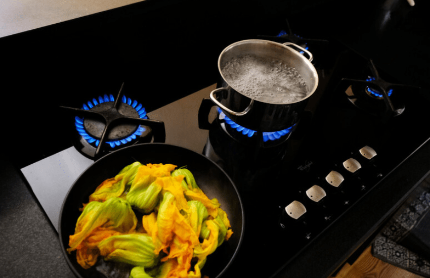 Gas: aumenta il prezzo del metano e la bolletta rincara