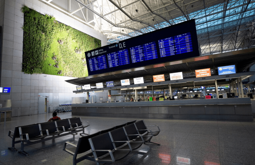 Aeroporto chiuso per la minaccia di un attentato