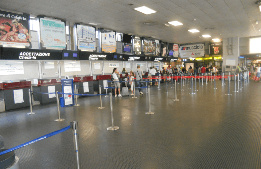Allarme hacker: attaccati tre aeroporti italiani