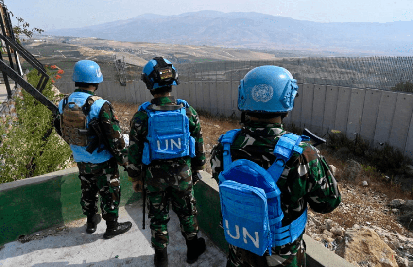 Libano, missile colpisce quartiere generale dell’Onu: un migliaio di soldati italiani sono impegnati lì