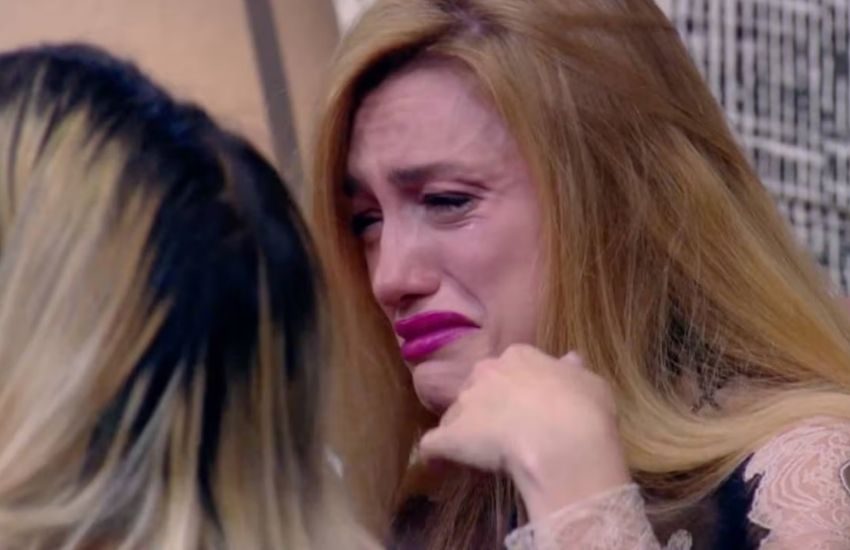 Heidi, pianto e attacco di panico al Grande Fratello: “Voglio abbandonare”