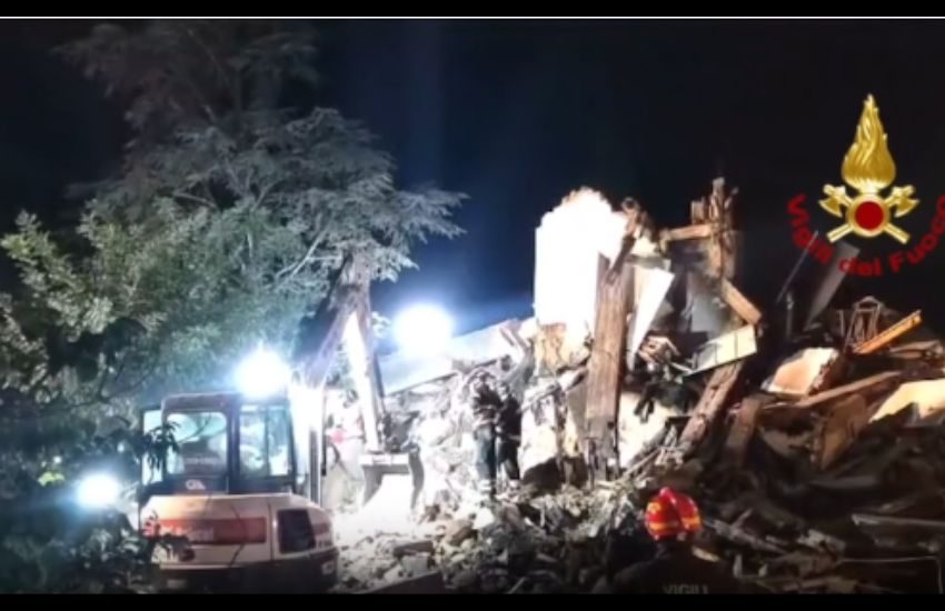 Esplosione distrugge palazzina: tragedia a Ferrara – VIDEO