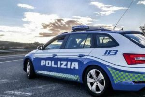 Paura sull’autostrada A4: sassi contro i veicoli vicino a Novara Est