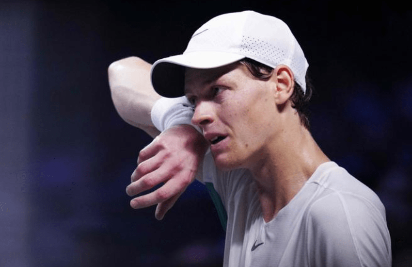 Sinner fa esplodere il caso e i tennisti sono con lui: “Bel modo di trattare uno dei più forti al mondo”