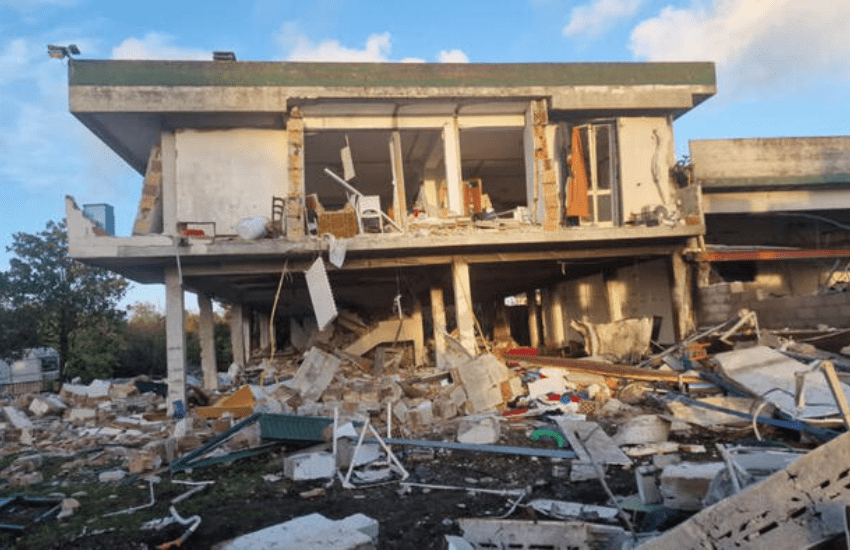 Esplode palazzina con 30 persone all’interno: la Procura indaga per disastro colposo (VIDEO)