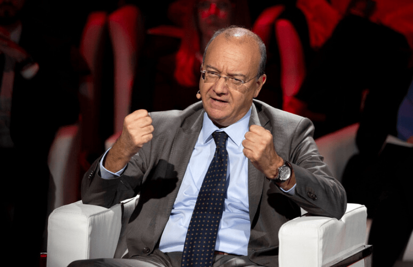 “Le donne cattive come gli uomini”: bufera sull’esperto del Governo