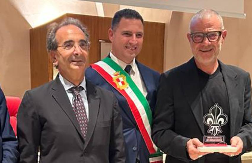 Una “Iena” a Gaeta per ricevere il premio nazionale “Don Paolo Capobianco”