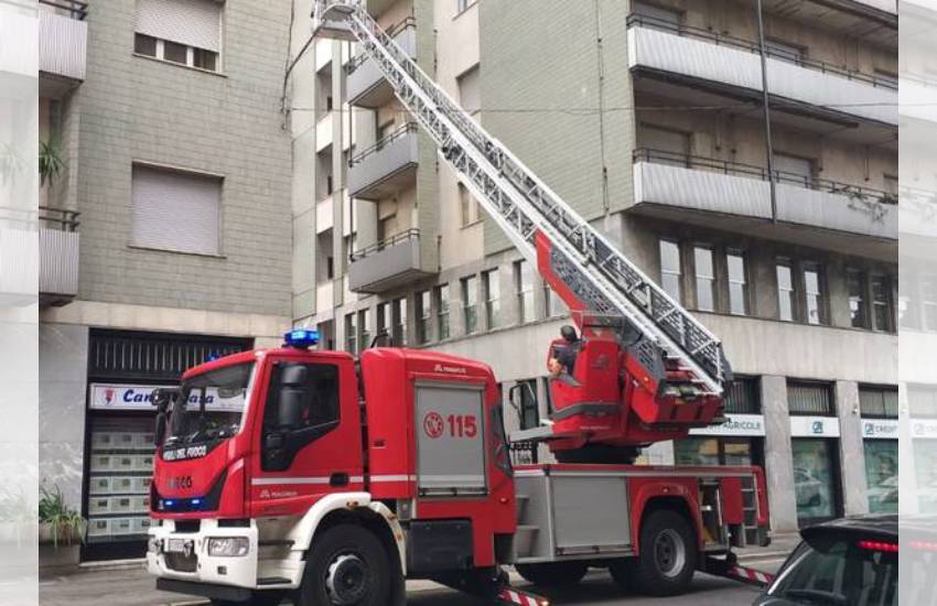 Palermo, tragedia in via Michele Cipolla: incendio in un appartamento, morto 57enne