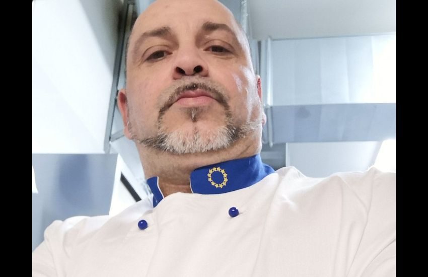 Tragedia a Bologna: con lo scooter contro un’auto, morto noto chef