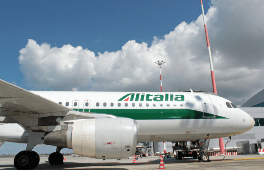 Alitalia, Natale amaro: migliaia di licenziamenti