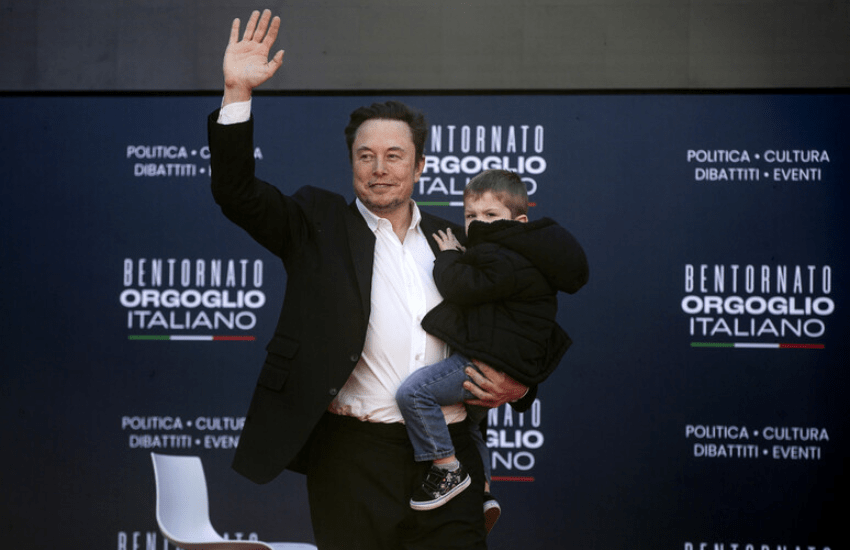 Musk all’Italia: “Fate figli o scomparirete” (VIDEO)