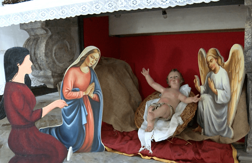 Avellino: presepe con due Marie per apertura alla comunità Lgbt voluto dal parroco. È polemica