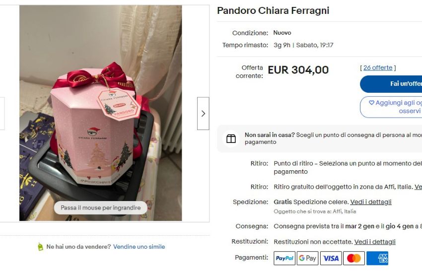 Il prezzo del pandoro di Chiara Ferragni “vola” su Ebay dopo le polemiche, rivenduto a 100€ da un utente