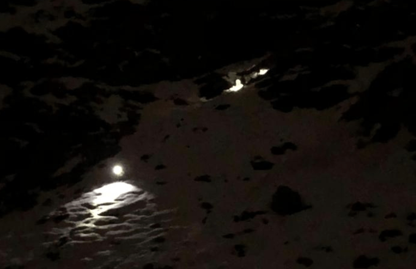 Trento, scendono dalle piste a valle ubriachi, al buio e in ciabatte: soccorsi da una sciatrice