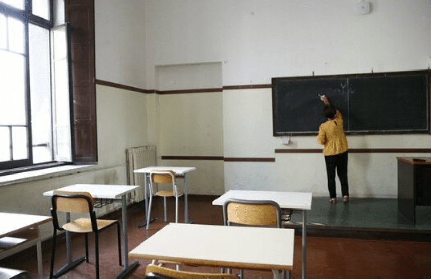 Nuovi programmi scolastici per i licei: più IA, geografia autonoma e focus sull’Occidente