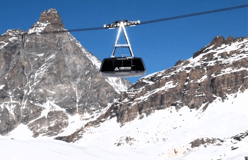 Cervinia: il giallo del cavo d’acciaio della seggiovia danneggiato