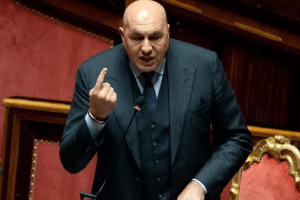 Crosetto: “Attacco all’Iran fuori dalle regole del diritto internazionale”