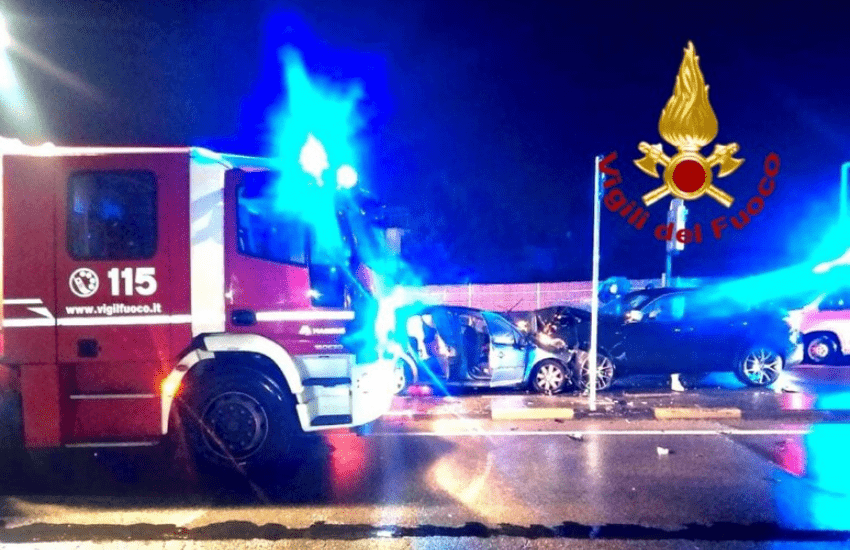 Tragedia tra Carini e Villagrazia: auto contro muro, donna muore carbonizzata