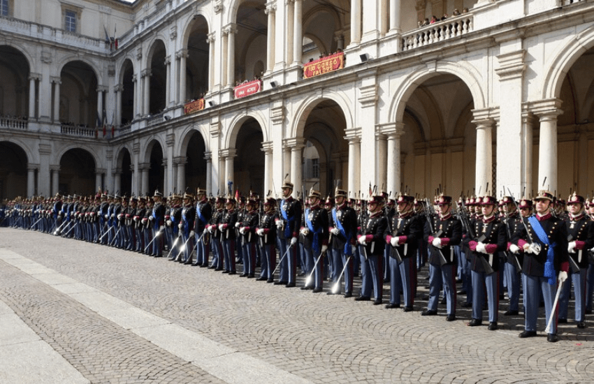 Modena: ufficiale dell’Accademia militare indagato per violenza e molestie