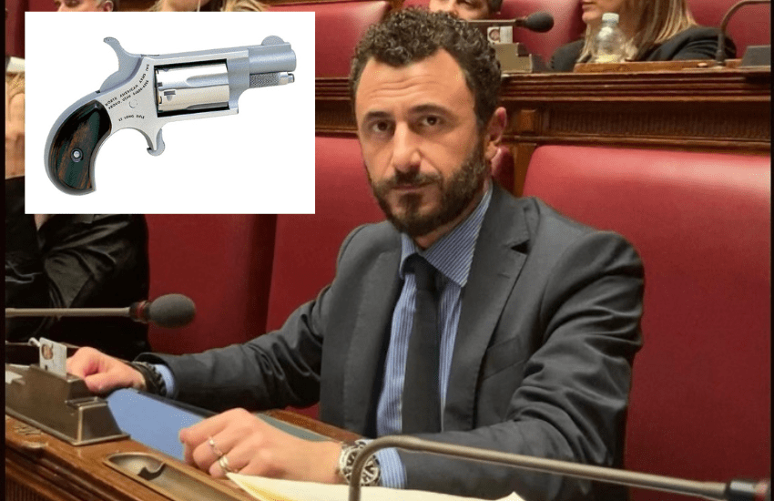 Pozzolo indagato anche per porto abusivo di armi