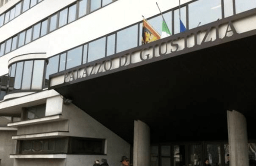 Pretende di avere un rapporto con l’ex moglie, lei non vuole e lo evira