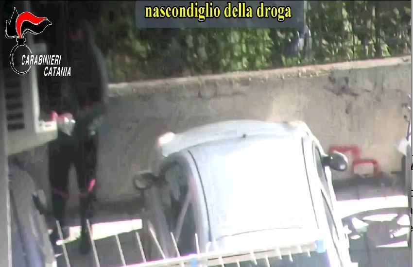 Librino, operazione “Sottosopra”, gestivano 3 piazze di spaccio, i nomi degli arrestati
