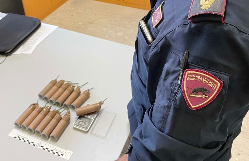 Adrano, 33enne arrestato per detenzione di materiale esplodente