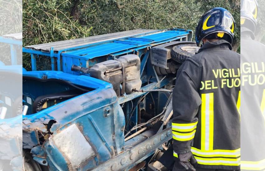Resta incastrato tra le lamiere del suo autocarro: anziano pontino elitrasportato in gravi condizioni