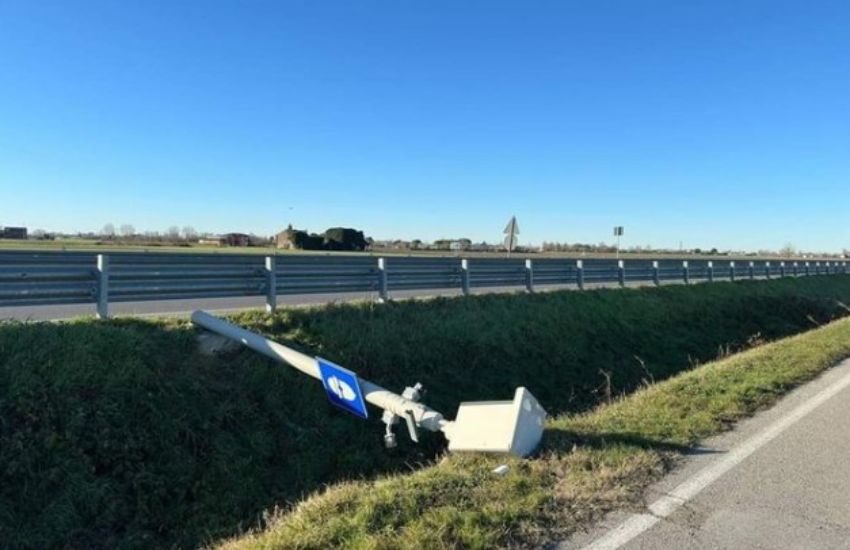 Tagliato l’autovelox di Carceri (PD) lungo la regionale 10, “Fleximan” in azione di nuovo