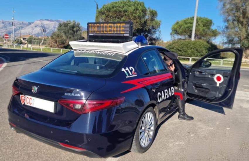 Causa un incidente nel sud pontino perché era drogato: denunciato