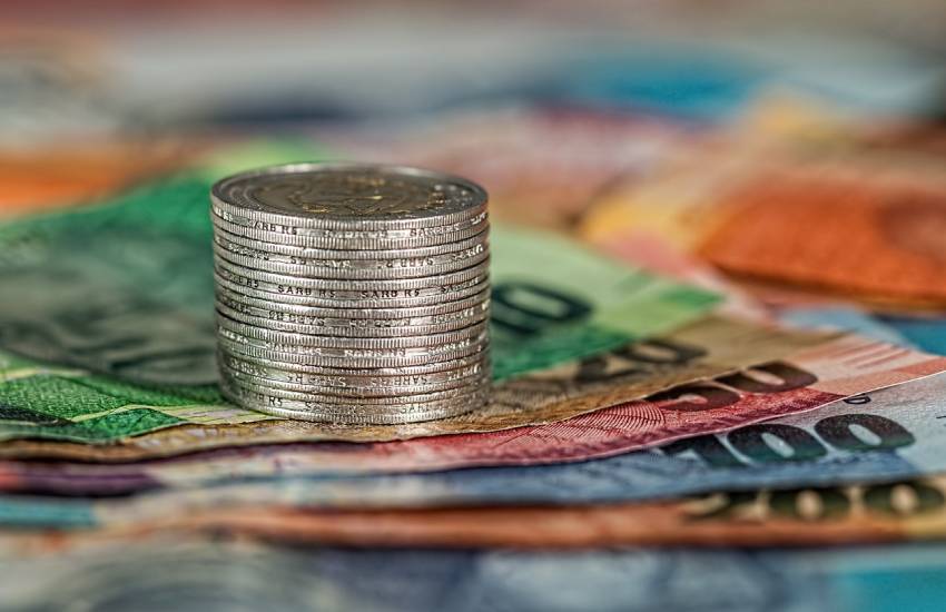 Banche, in arrivo 6 miliardi di utili