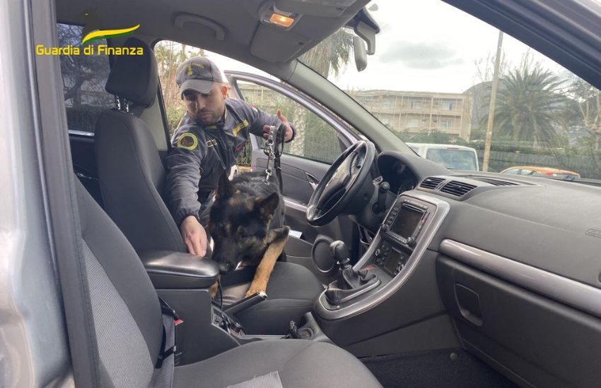 Gdf Palermo, quartiere Brancaccio: arrestati due giovani per spaccio di crack