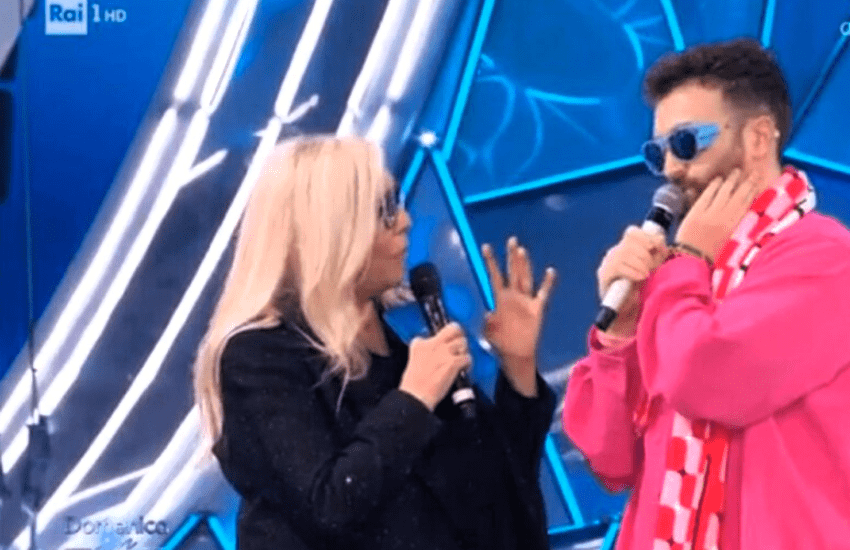 Mara Venier reagisce alle polemiche: “Non ho zittito nessuno” (VIDEO)