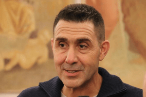 Vannacci tuona: “Alla Camera la democrazia è stata calpestata, Mattarella intervenga”