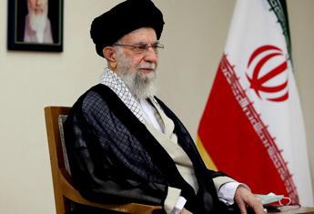 Israele attacca Iran, il raid nel giorno del compleanno di Khamenei