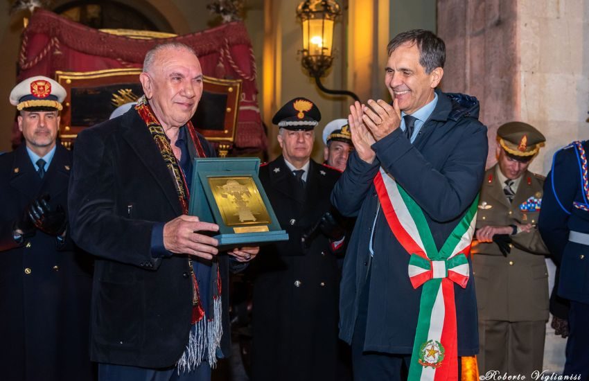 Sant’Agata: Candelora d’oro ad Antonio Presti nel segno di Librino e dei giovani. Foto gallery