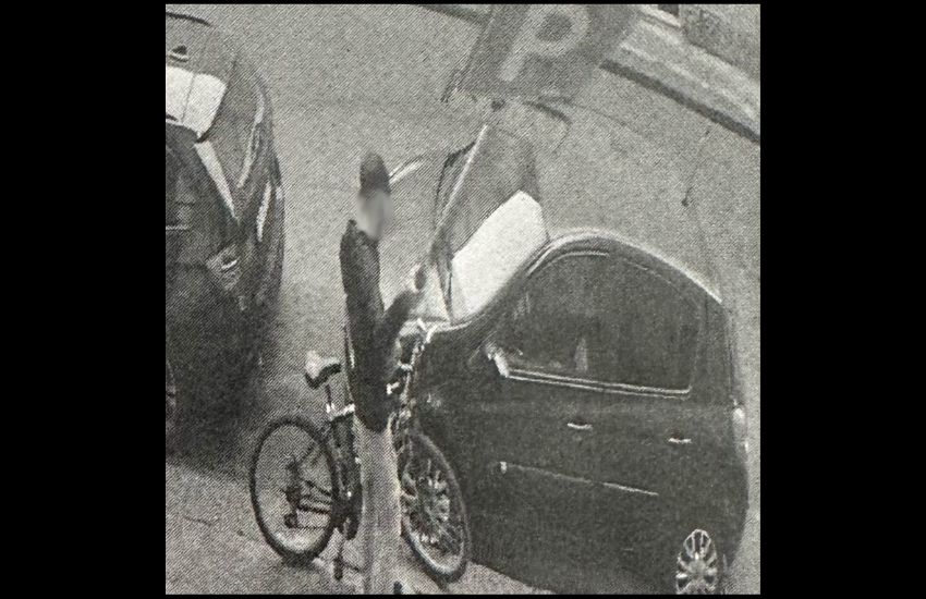Catania, sradica un palo della segnaletica per rubare una bici, denunciato