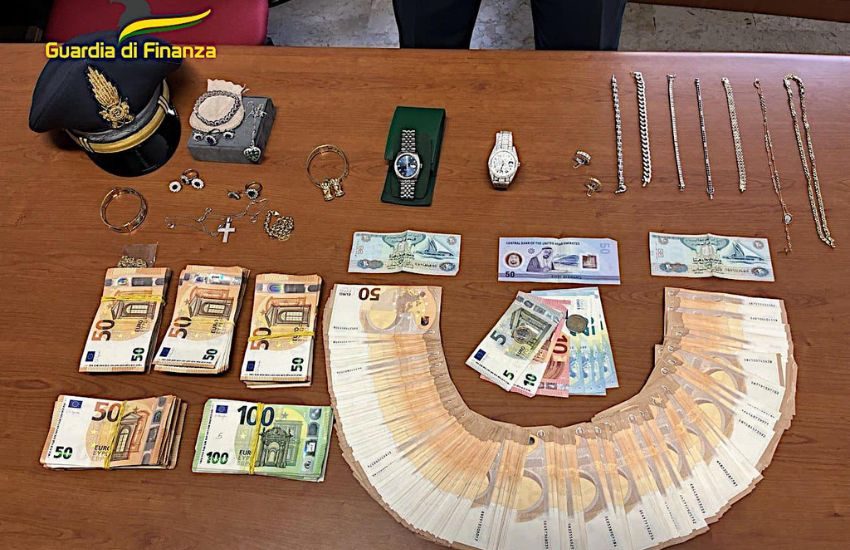 Catania, Operazione “Ultimo Brindisi”: 10 arresti, sequestrati 30 milioni di beni per maxi evasione dell’Iva