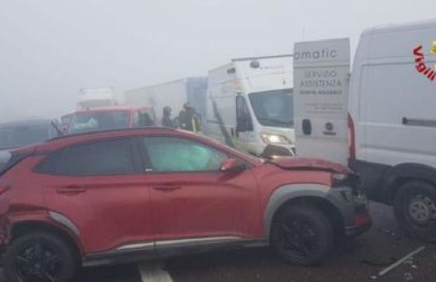Maxi tamponamento nella nebbia, inferno sulla A22: ci sono vittime, caos sull’autostrada per 70 chilometri