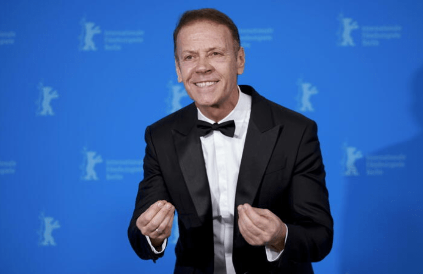 Rocco Siffredi denunciato: una giornalista lo accusa di molestie sessuali