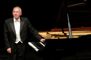 Maurizio Pollini: addio alla leggenda del pianoforte (VIDEO)