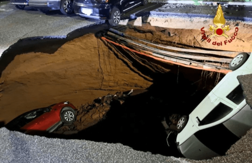 Roma: voragine inghiotte auto nel quartiere Quadraro (VIDEO)