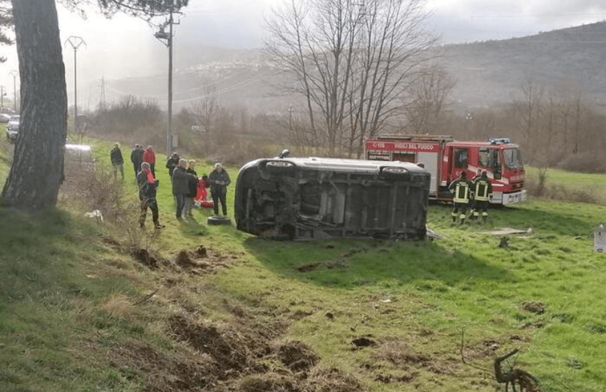 L’Aquila: pulmino con a bordo disabili finisce in una scarpata