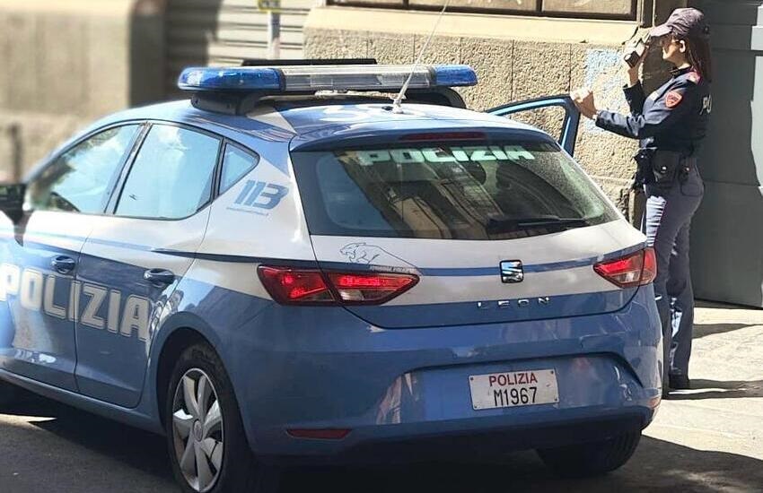Catania, in giro con auto rubata, due pregiudicati fermati dalla polizia